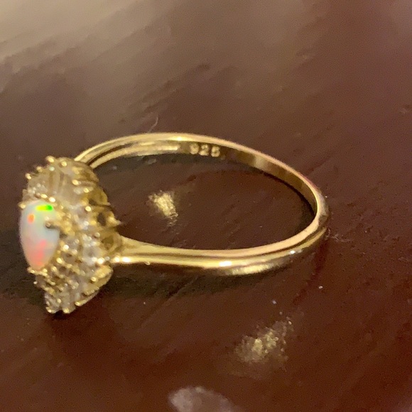 Beautiful NEW ring - Picture 3 of 3